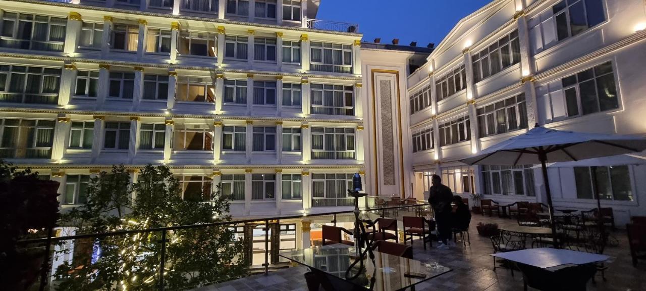 Durbar Hotel & Residence Катманду Экстерьер фото
