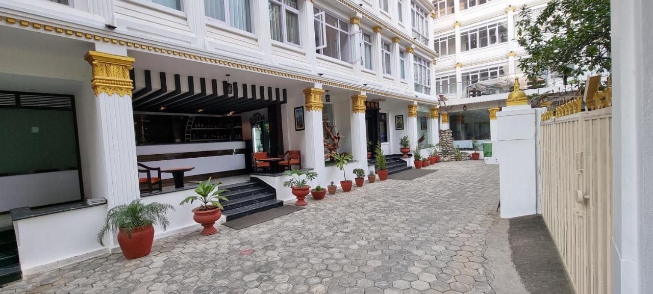 Durbar Hotel & Residence Катманду Экстерьер фото
