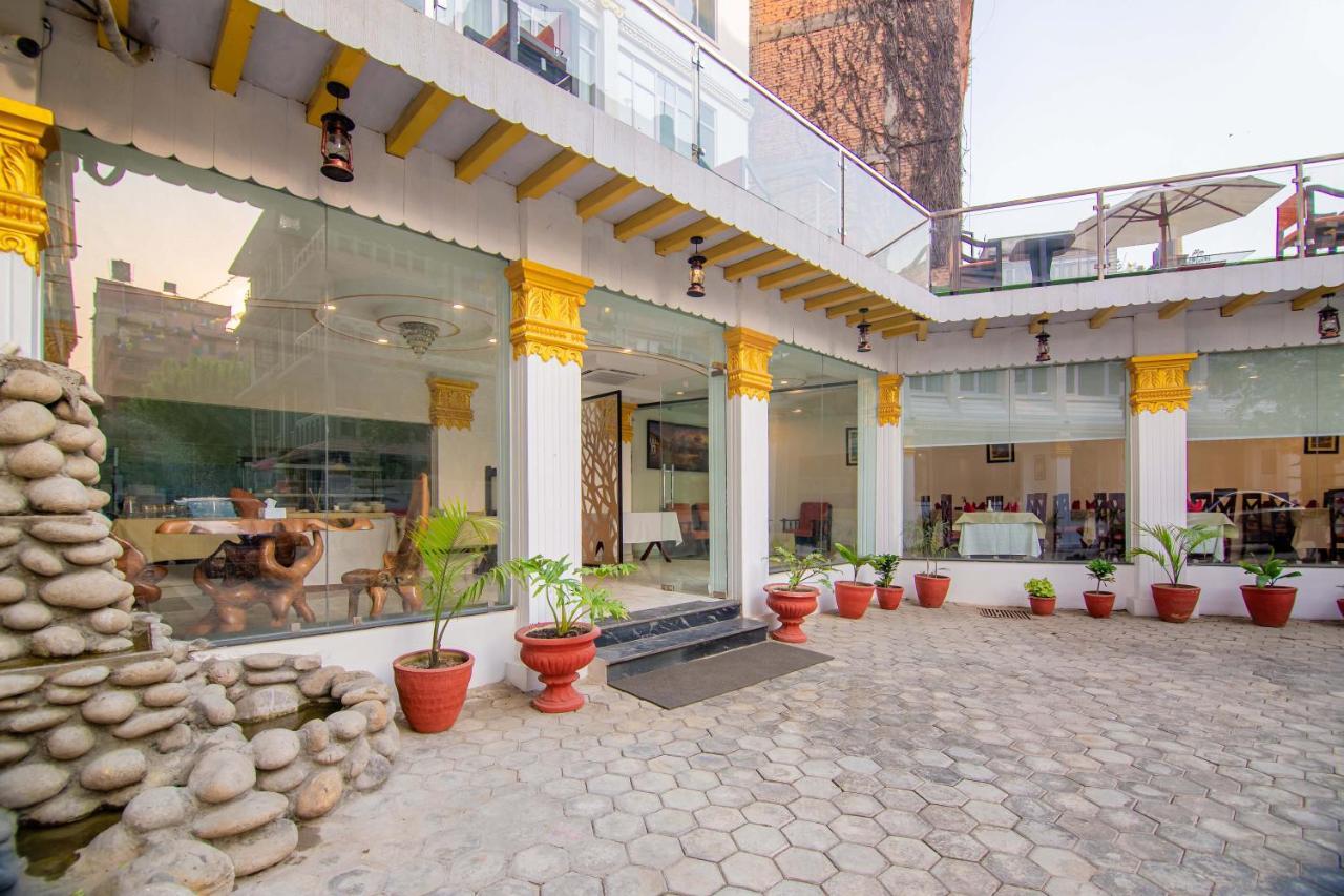 Durbar Hotel & Residence Катманду Экстерьер фото