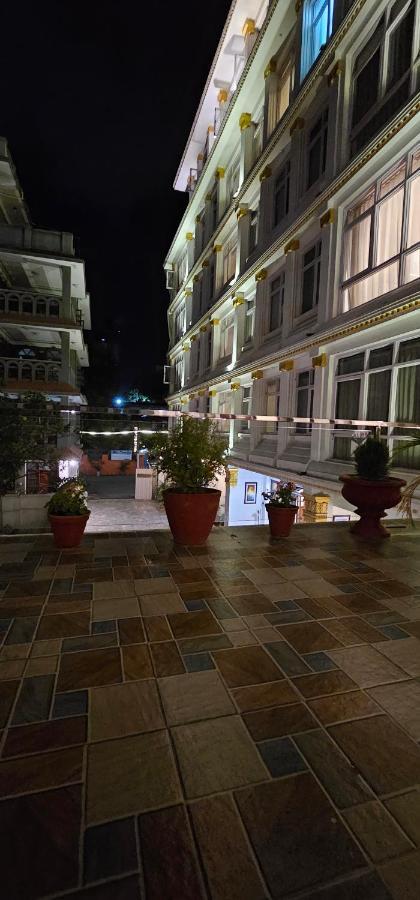Durbar Hotel & Residence Катманду Экстерьер фото