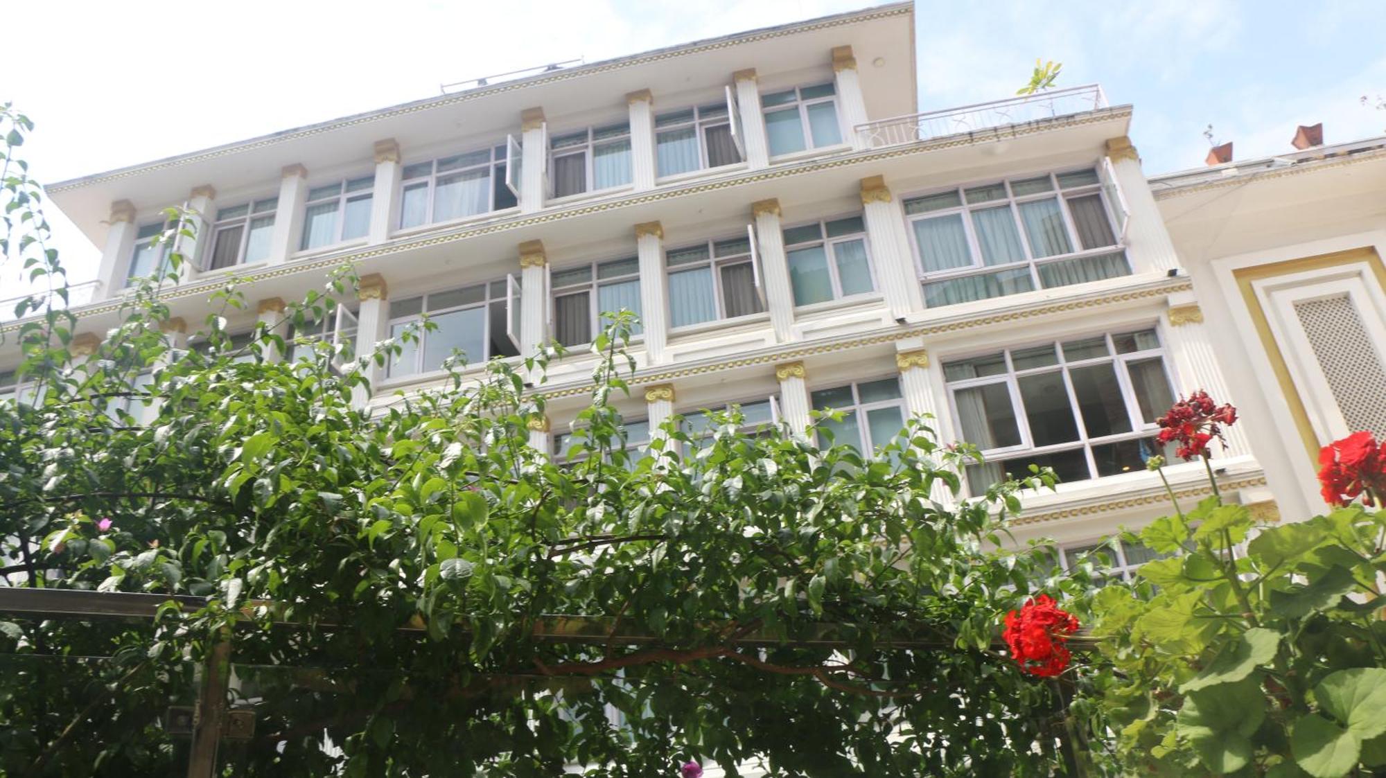 Durbar Hotel & Residence Катманду Экстерьер фото